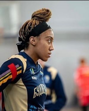 Image post by @la_sparks on Instagram