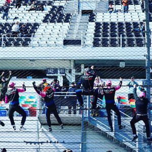 Image post by @heliocastroneves on Instagram