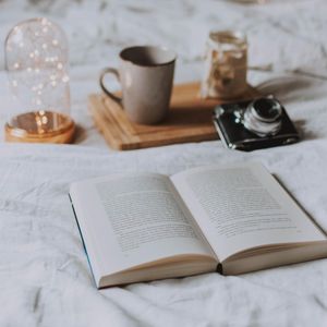 Image post by @amytvbookclub on Instagram