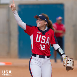 Image post by @usasoftball on Instagram