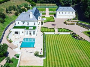 Image post by @christiesrealestate on Instagram