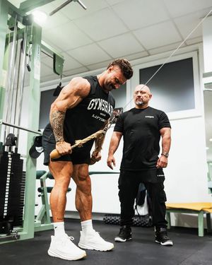 Image post by @cbum on Instagram
