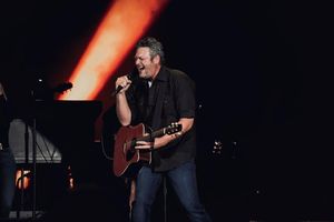 Image post by @blakeshelton on Instagram