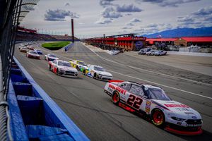 Image post by @autoclubspdwy on Twitter