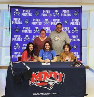 Image post by @mnuweightlifting on Instagram