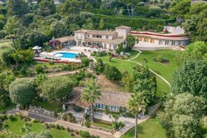 Image post by @christiesrealestate on Instagram