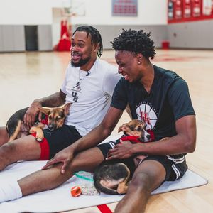 Image post by @uhcougarmbk on Instagram