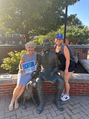 Image post by @illinoiscollege1829 on Facebook
