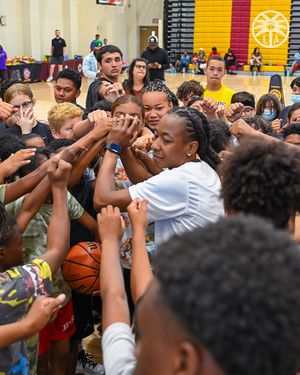 Image post by @la_sparks on Instagram