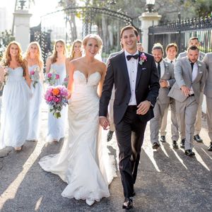 Image post by @theknot on Instagram
