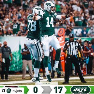 Image post by @metlifestadium on Instagram