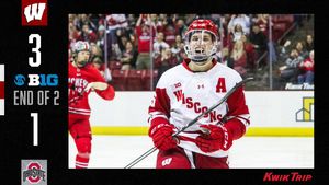 Image post by @BadgerMHockey on Twitter
