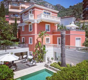 Image post by @christiesrealestate on Instagram