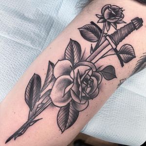 Image post by @jessfoxtattoos on Instagram