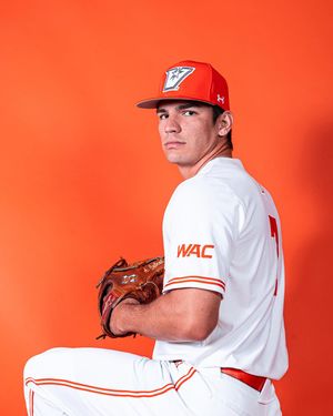 Image post by @utrgvbaseball on Instagram