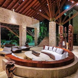 Image post by @christiesrealestate on Instagram