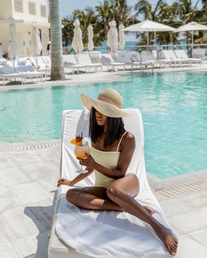 Image post by @stregisbalharbour on Instagram