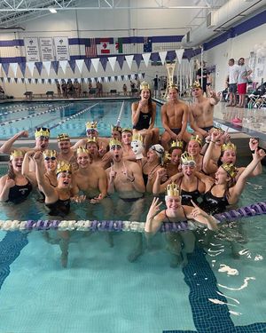 Image post by @niagaraswim on Instagram
