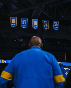 Image post by @pitt_mbb on Instagram