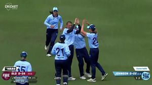 Video post by @cricketcomau on Twitter
