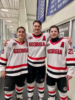 Image post by @UGAHockey on Twitter