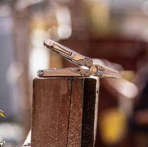 Image post by @leathermantools on Instagram