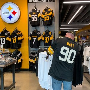 Image post by @steelersshop on Instagram