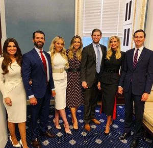 Image post by @laraleatrump on Instagram