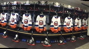 Image post by @nyislanders on Instagram