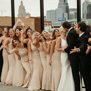 Image post by @theknot on Instagram