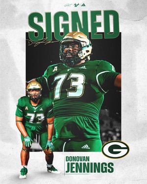 Image post by @USFFootball on Twitter