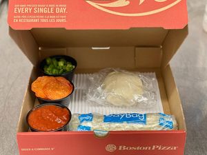 Image post by @bostonpizzabradford on Instagram