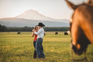 Image post by @cowgirlmagazine on Instagram