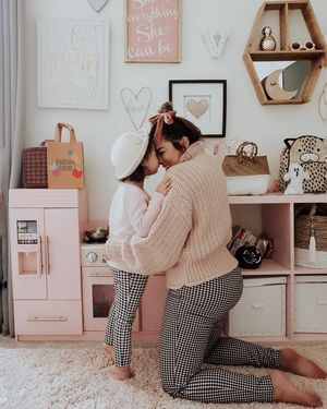 Image post by @byohlola on Instagram