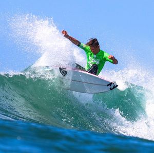 Image post by @wsl.qs on Instagram