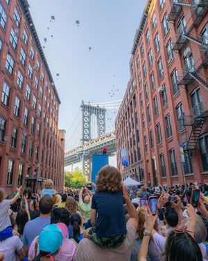 Image post by @nybucketlist on Instagram