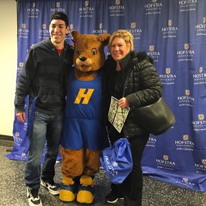 Image post by @hofstrau on Instagram