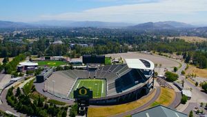 Video post by @oregonfootball on Instagram