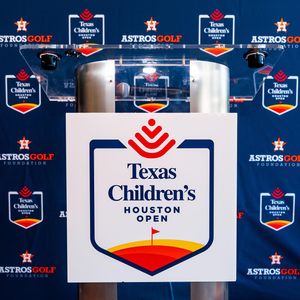 Image post by @houopengolf on Instagram