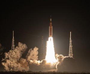 Image post by @nasaartemis on Instagram