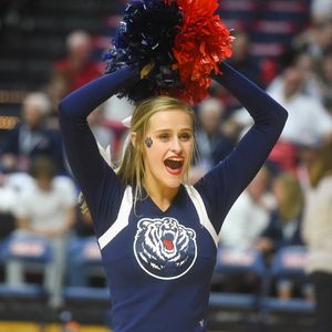 Image post by @belmont_cheer on Instagram