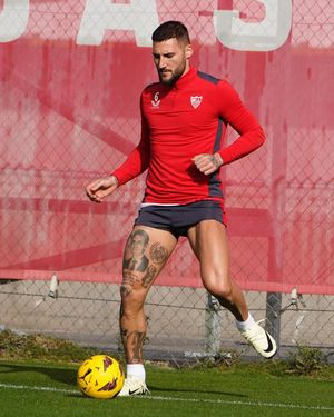 Image post by @sevillafc on Instagram