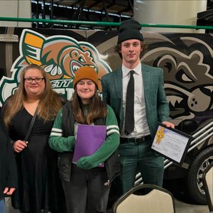 Image post by @everett_silvertips on Instagram