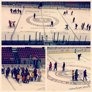 Image post by @du_hockey on Instagram