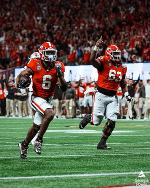 Image post by @cfapeachbowl on Instagram