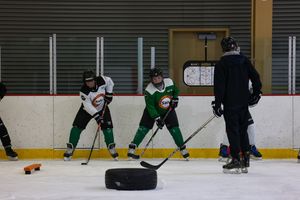 Image post by @sniderhockey on Instagram