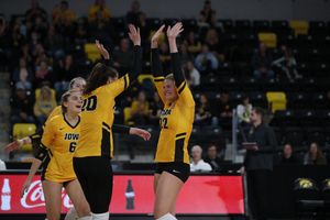 Image post by @IowaVolleyball on Twitter
