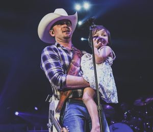 Image post by @cma on Instagram