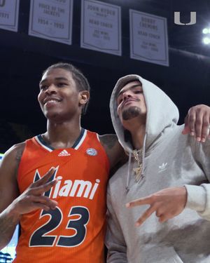 Video post by @caneshoops on Twitter