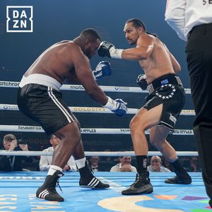 Image post by @MatchroomBoxing on Twitter